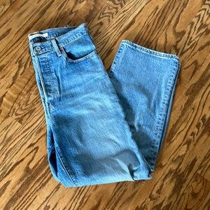 Levi’s Ribcage Straight Jeans